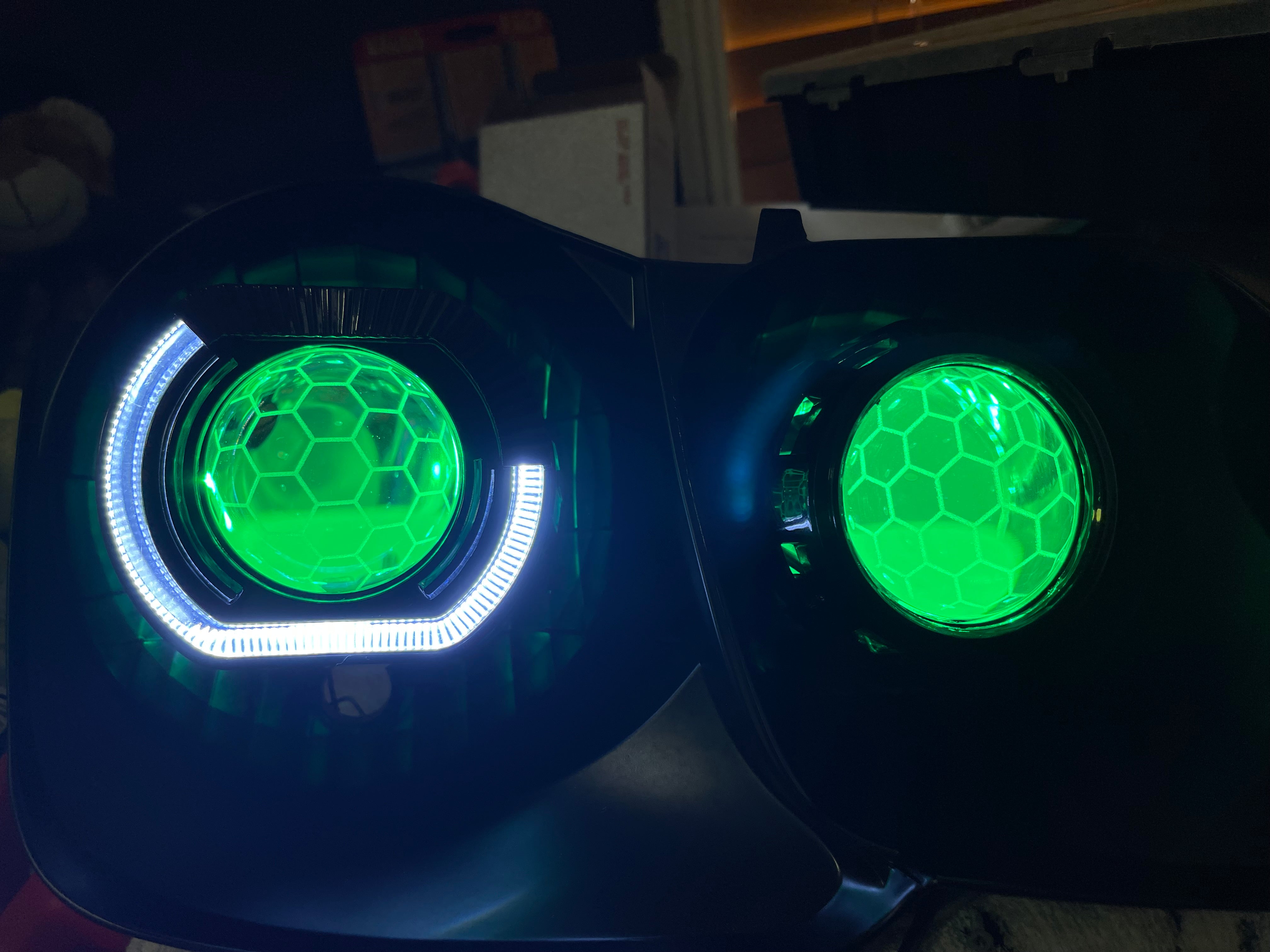 105 series Land Cruiser Angry Eye, Quad Projectors