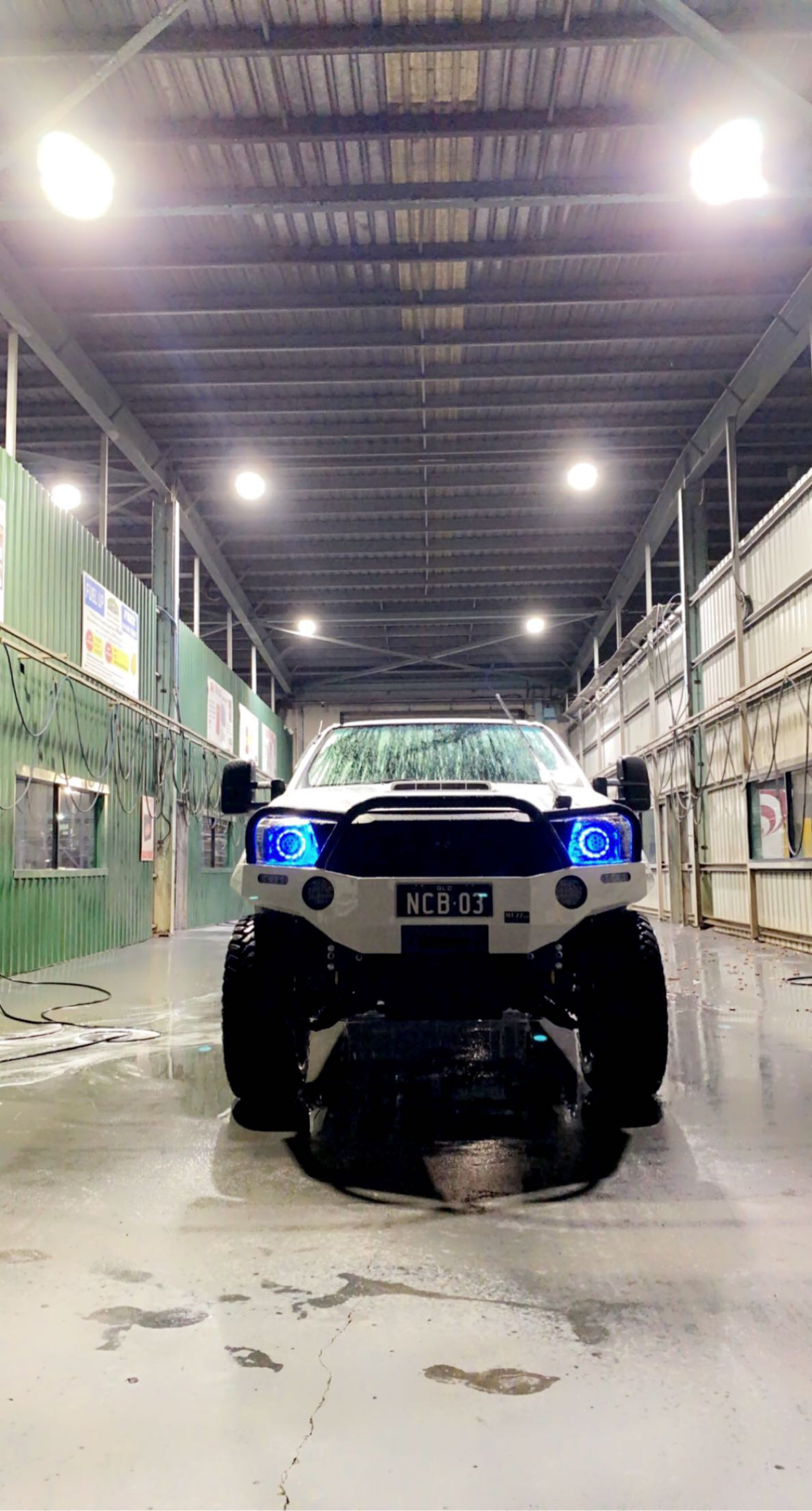 Face Lift N70 Hilux RGBW Turbines